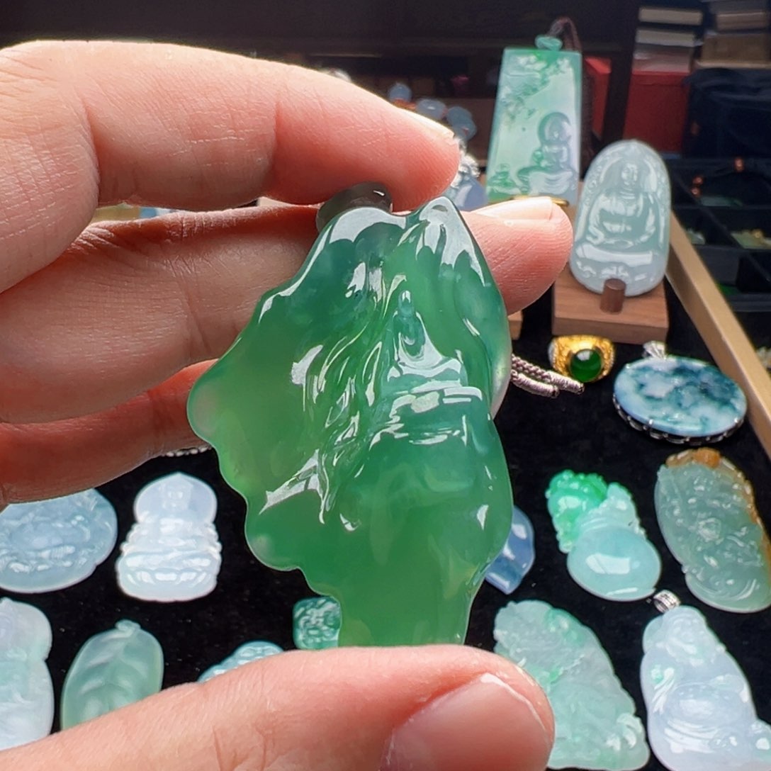 翡翠颈饰未镶嵌皮*铁天然缅甸翡翠吊坠