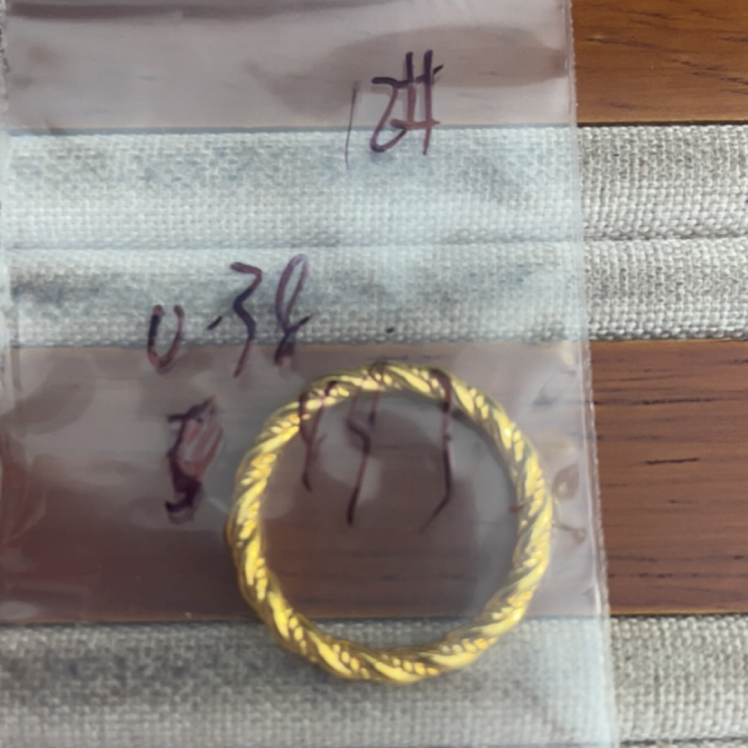 克重0.38 12号 麻花戒指 足金999