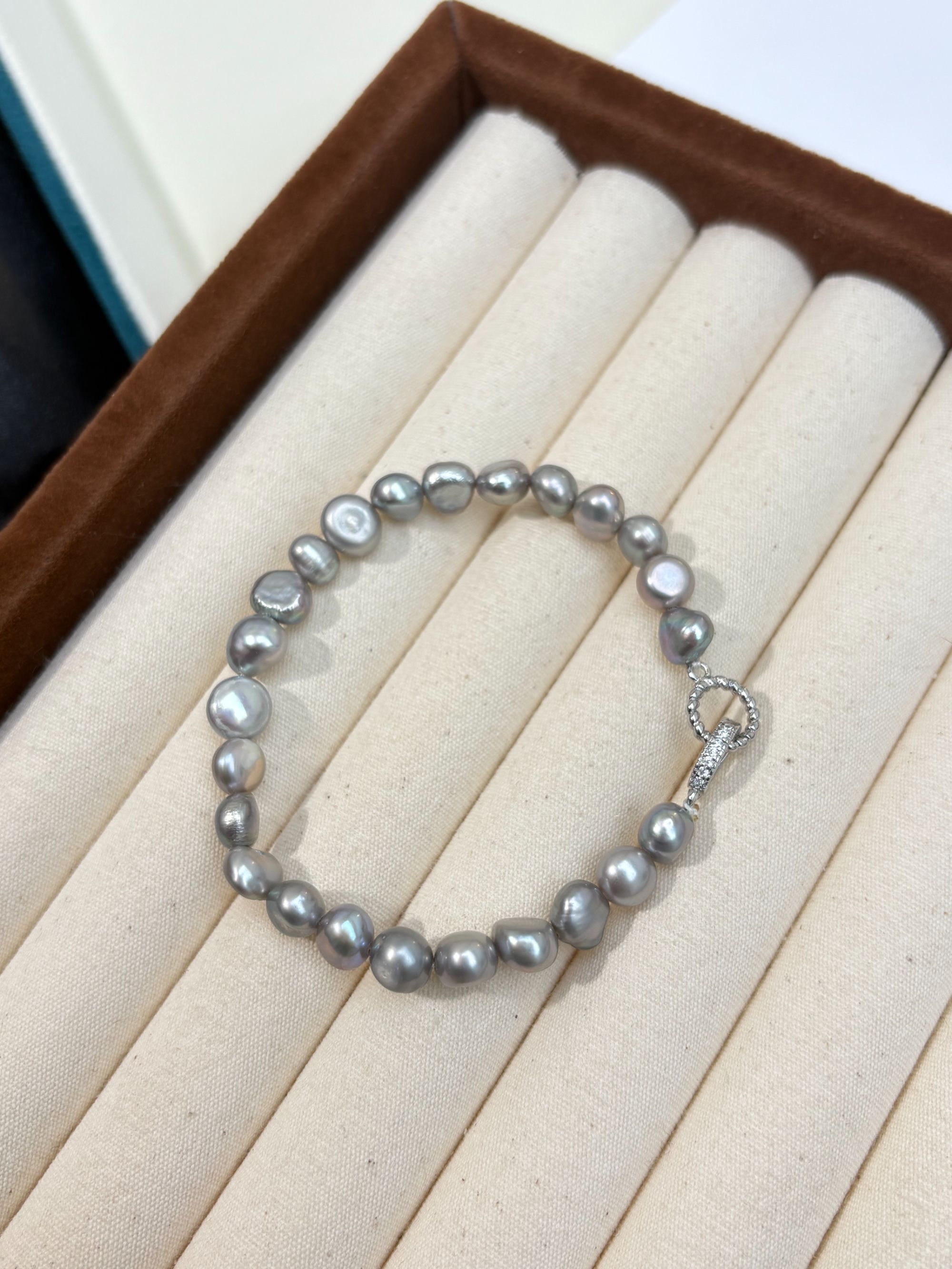 碎银几两巴洛克*灰色珍珠手链7mm左右尺寸（手围18左右）强光无核