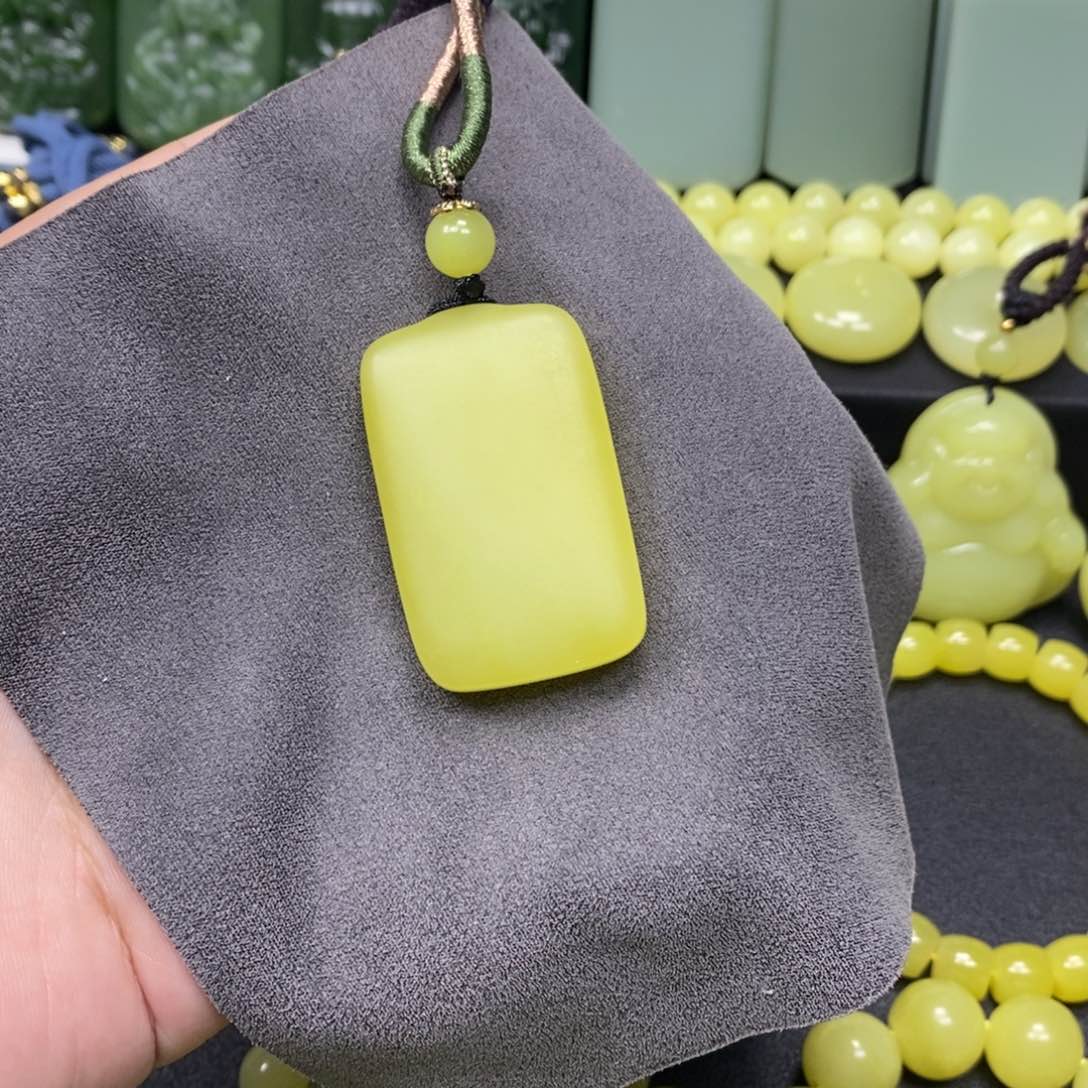 和田玉（黄玉）颈饰未镶嵌今****…