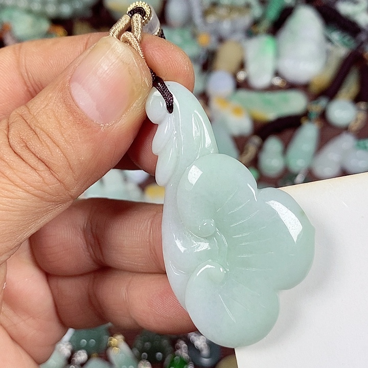 翡翠未镶嵌颈饰天然翡翠玉A货配证书