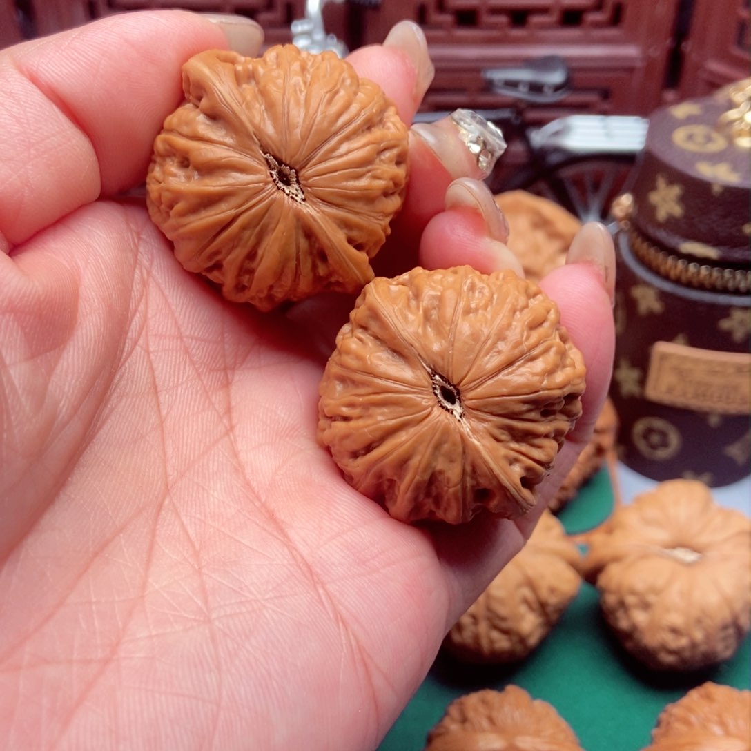 文玩核桃吊坠铁锤37已打底