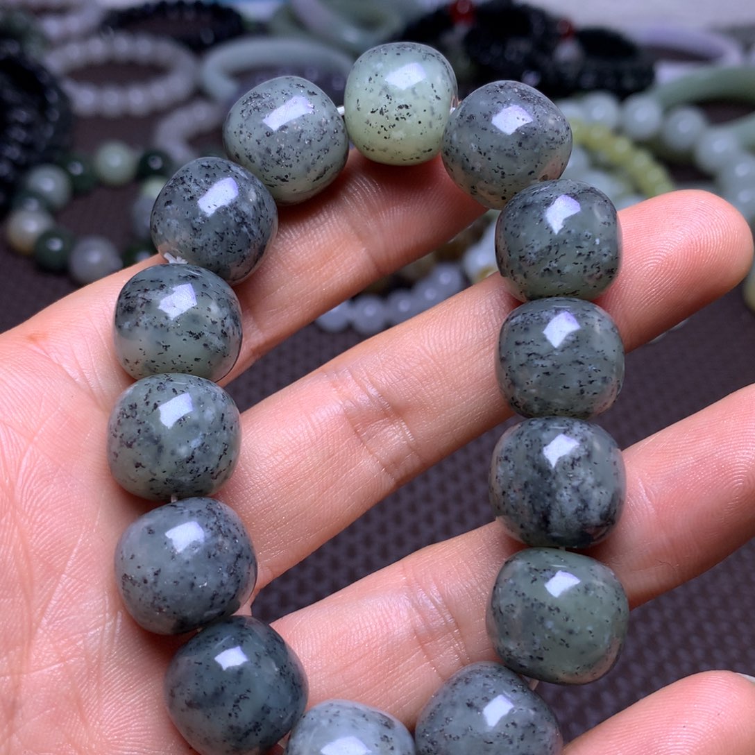 未镶嵌手串和田玉