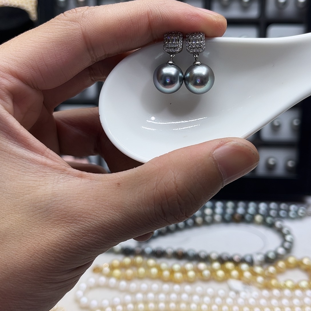 海水珍珠耳饰未镶嵌