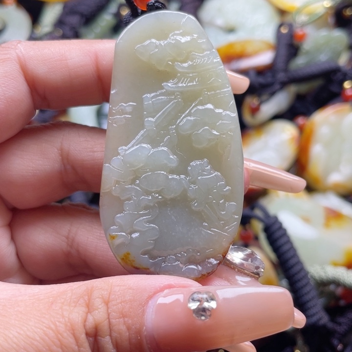 和田玉颈饰未镶嵌