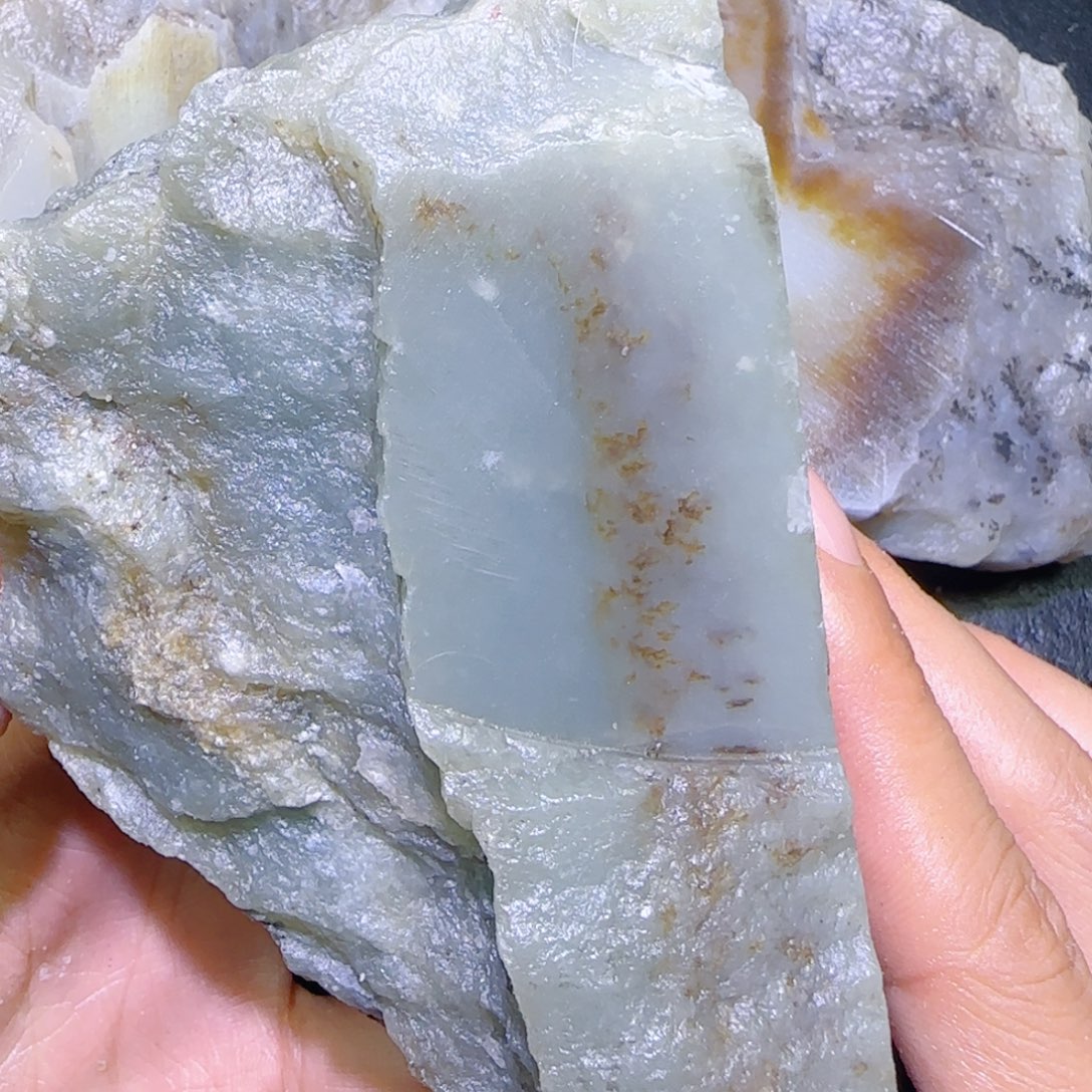 和田玉未镶嵌珠宝半成品