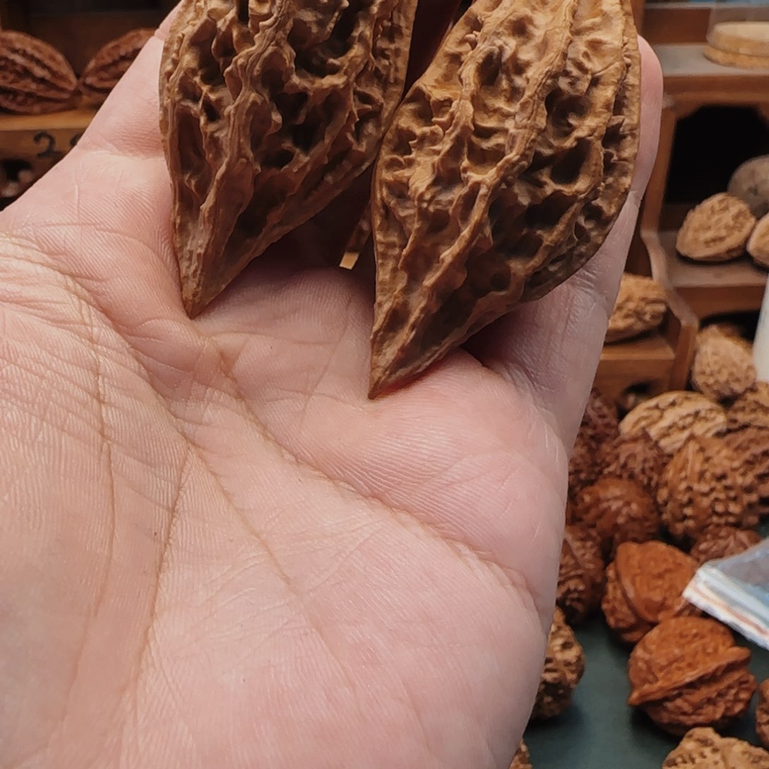 文玩核桃吊坠hjpdly对弯