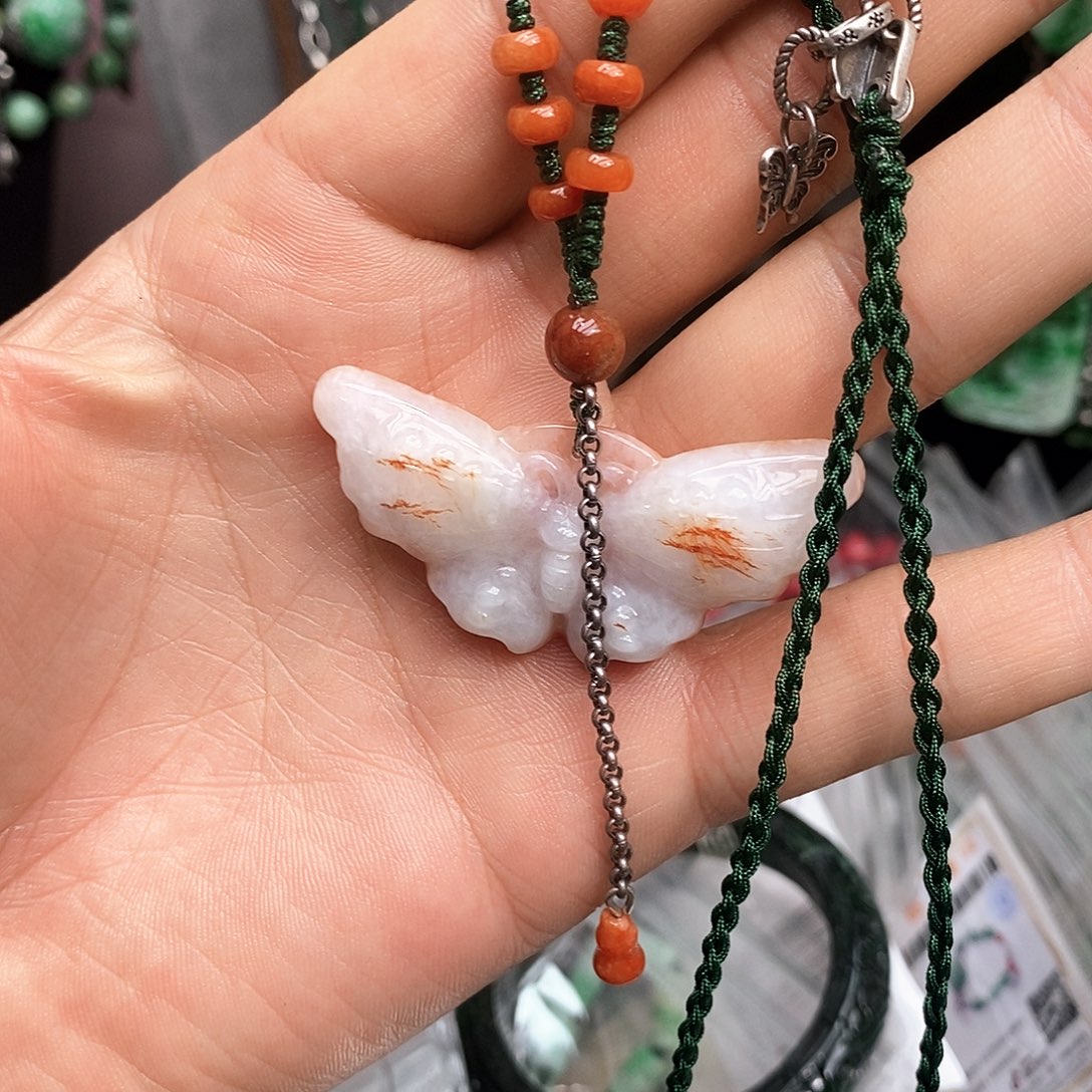 颈饰足银镶嵌翡翠风*漂亮美眉