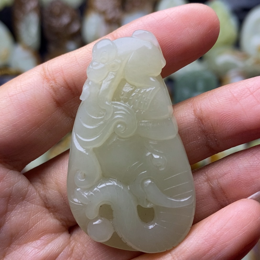 项链未镶嵌和田玉（糖玉）