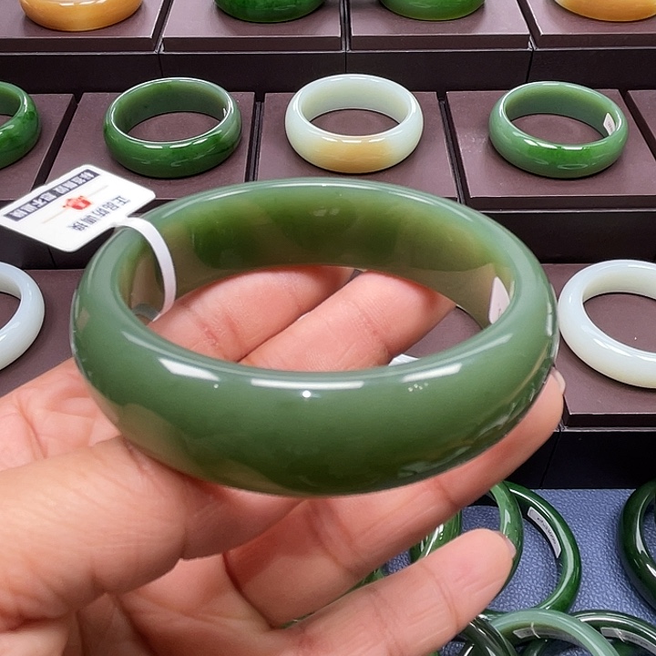 和田玉未镶嵌手镯5960