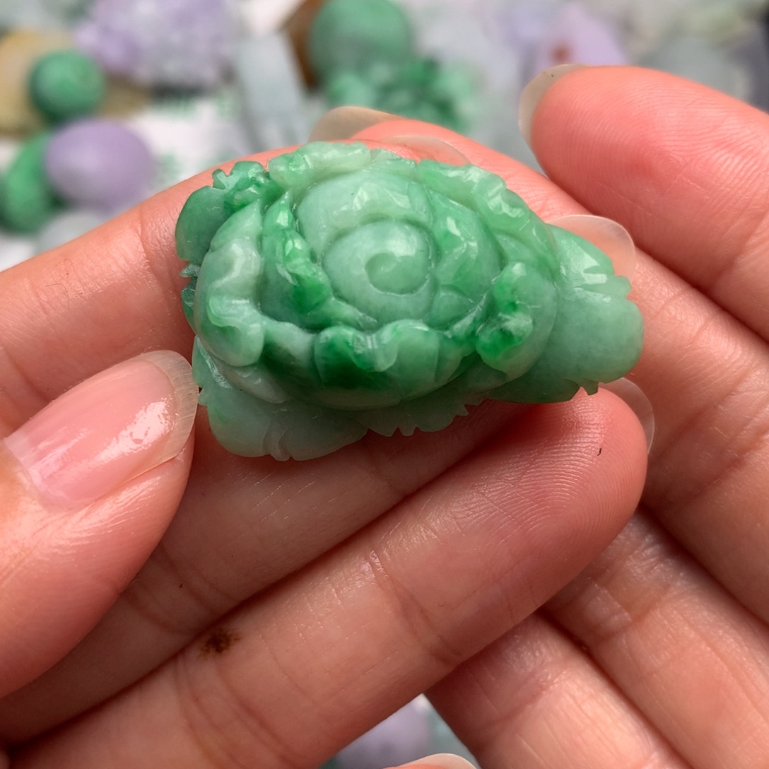 定制翡翠未镶嵌翡翠