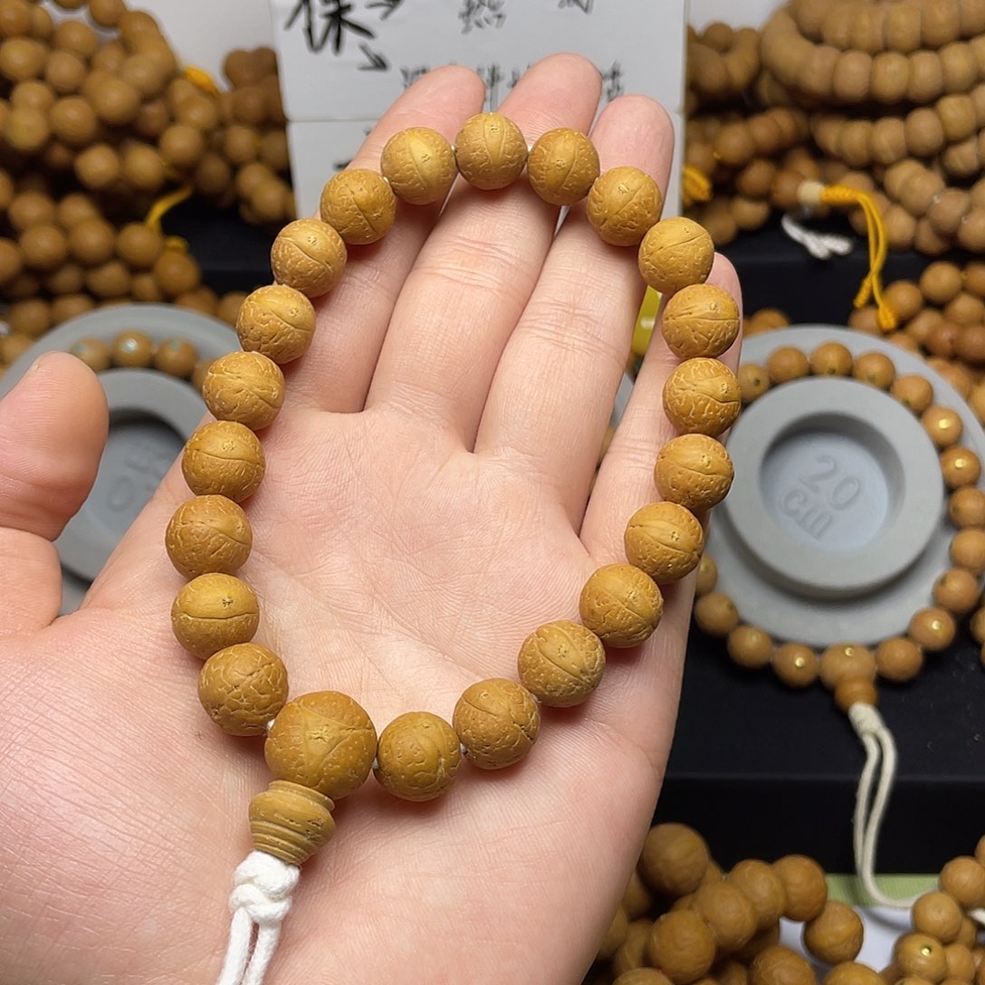 A***哥手串凤眼菩提12左右