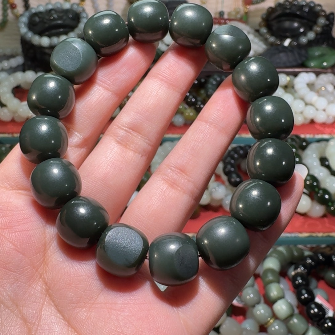 和田玉未镶嵌手链