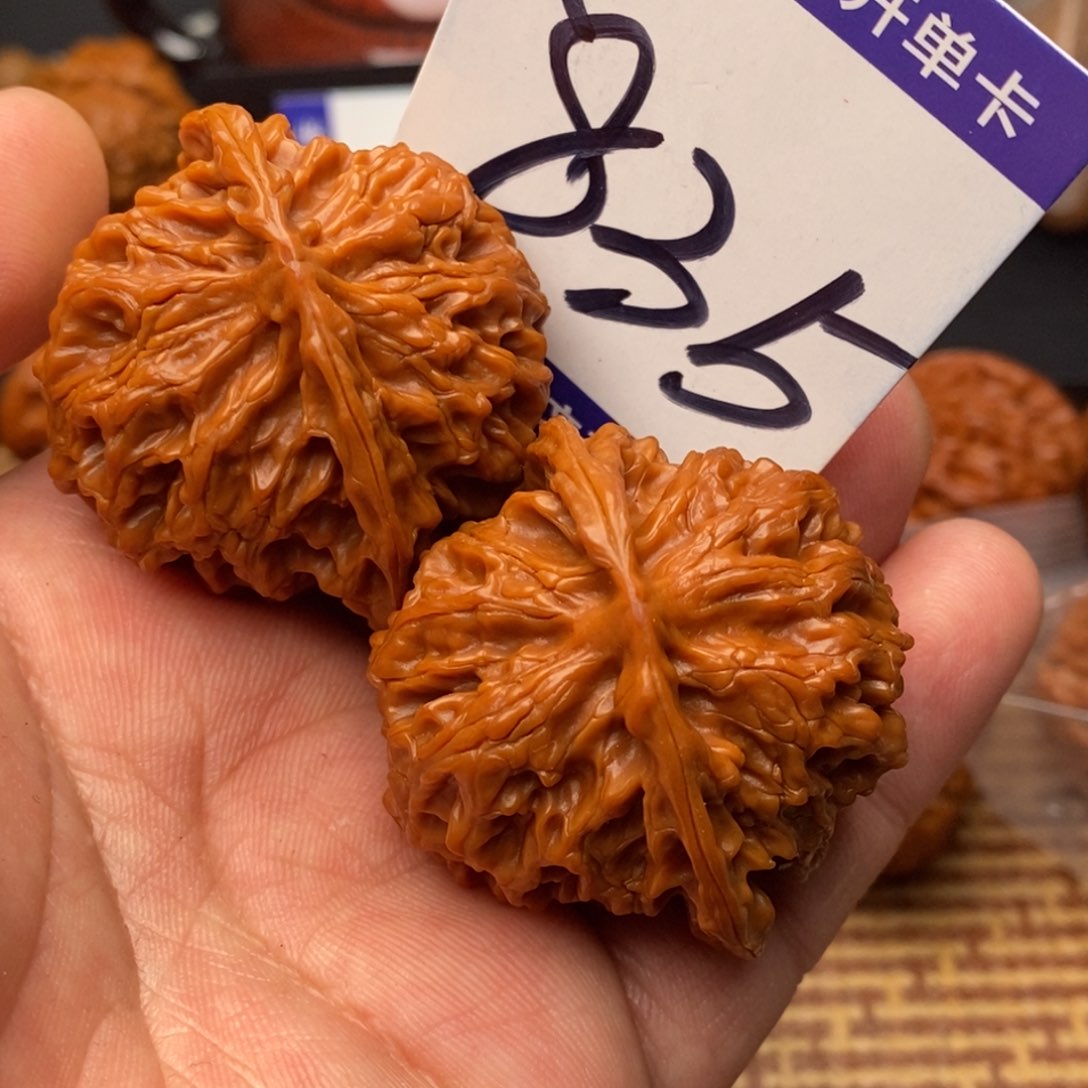 吊坠文玩核桃苹果园狮子头43尺