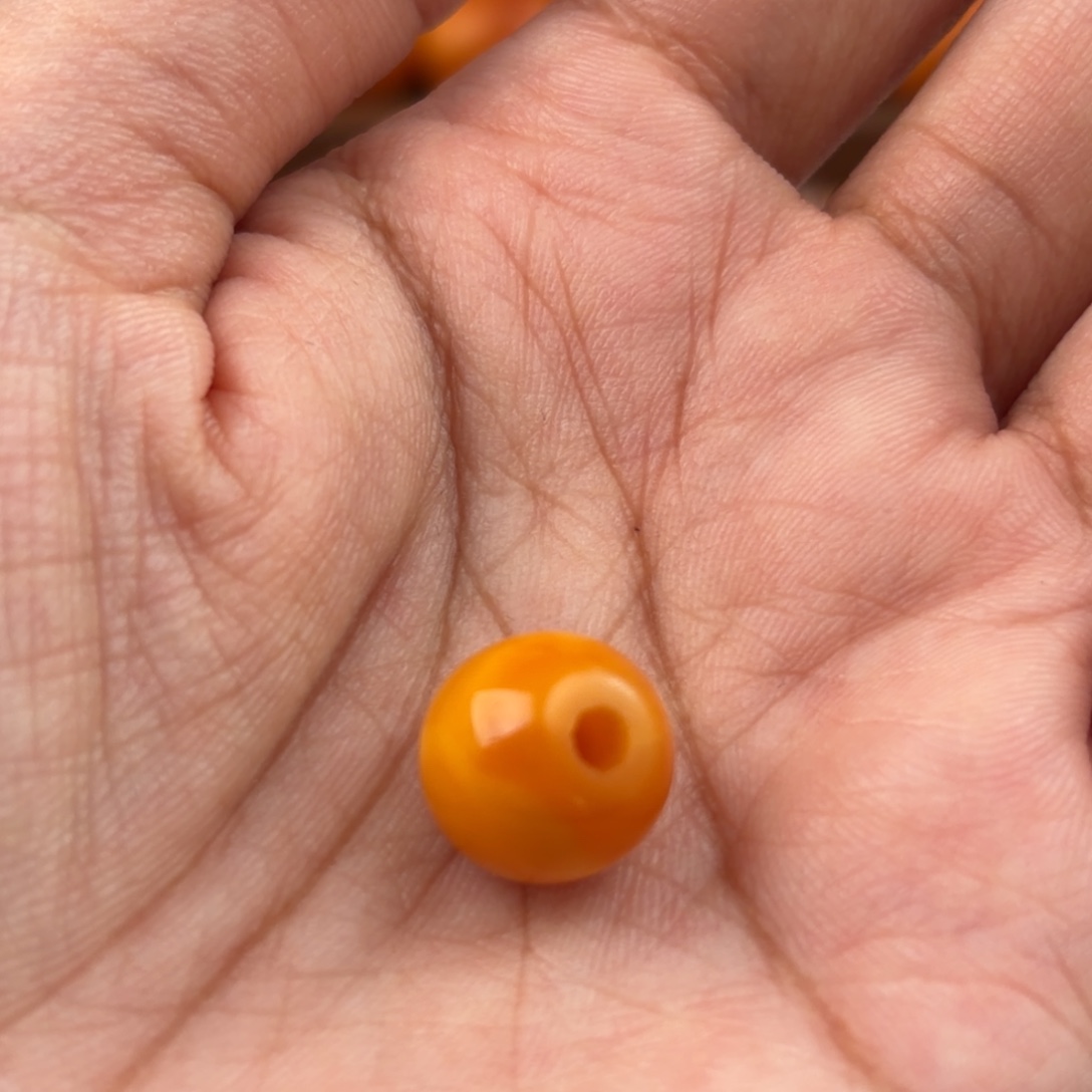 加***柱蜜蜡未镶嵌颈饰老蜜蜡