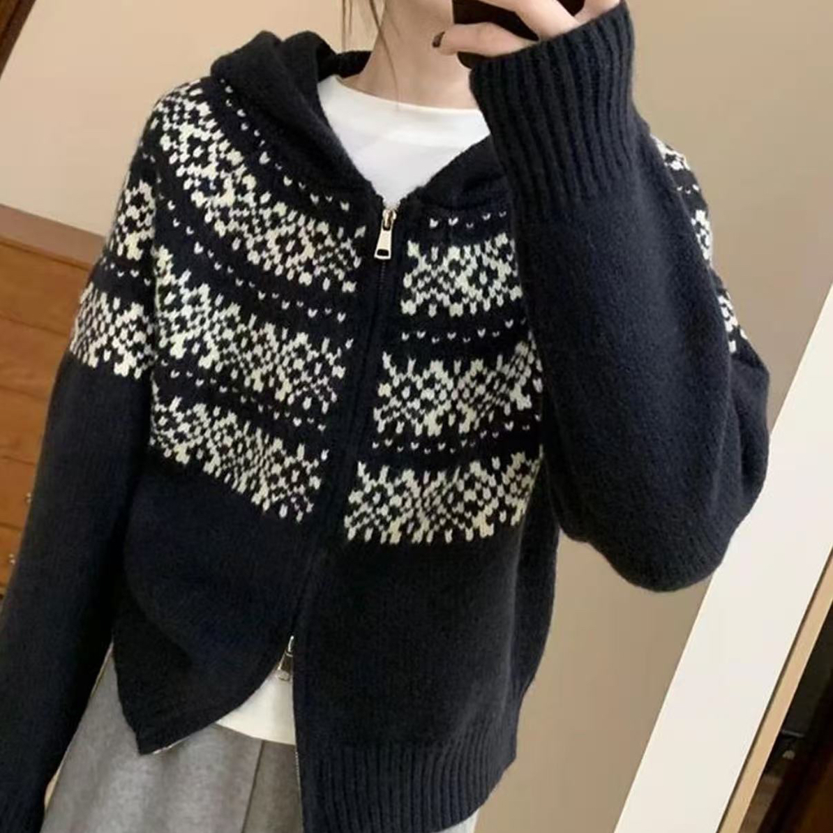 费尔岛百搭连帽拉链毛衣2025冬季新款韩版宽松显瘦上衣外套女5111