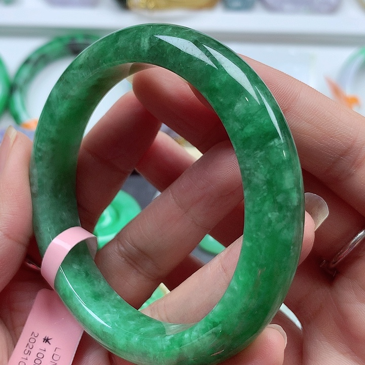 未镶嵌手镯翡翠翡翠