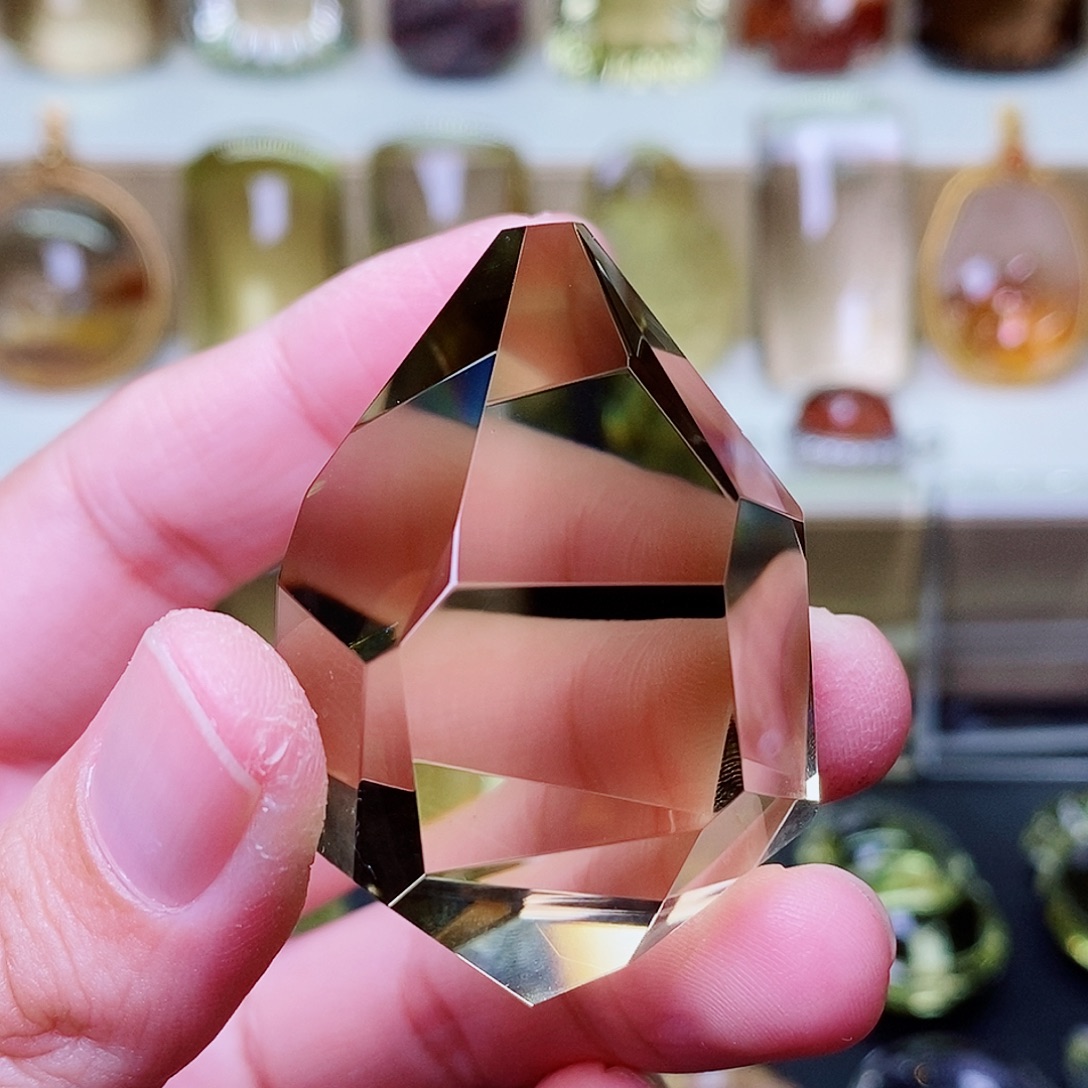 吊坠(赠链)未镶嵌水晶