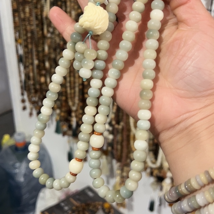 白玉菩提吊坠7×90