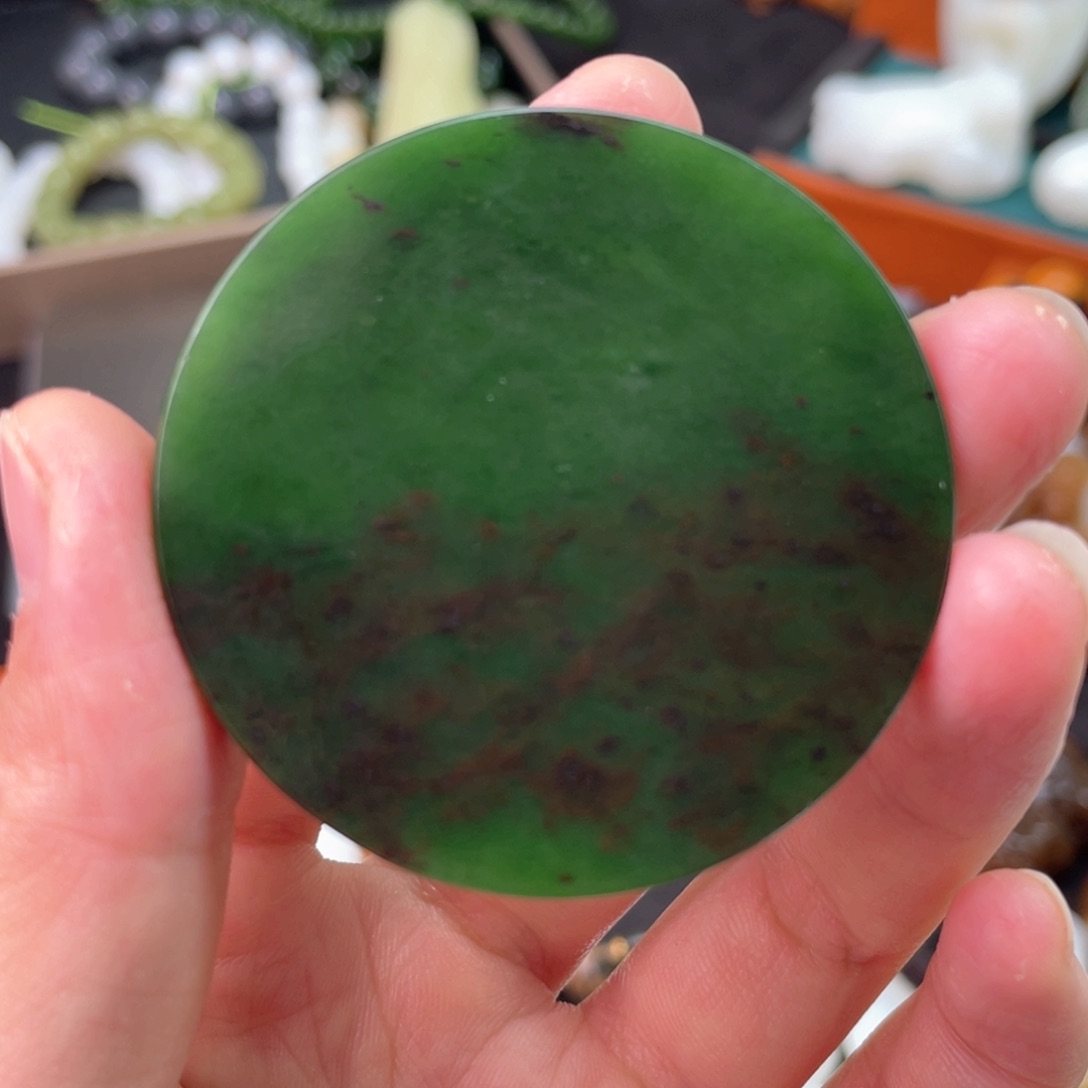 和田玉挂件18K金镶嵌