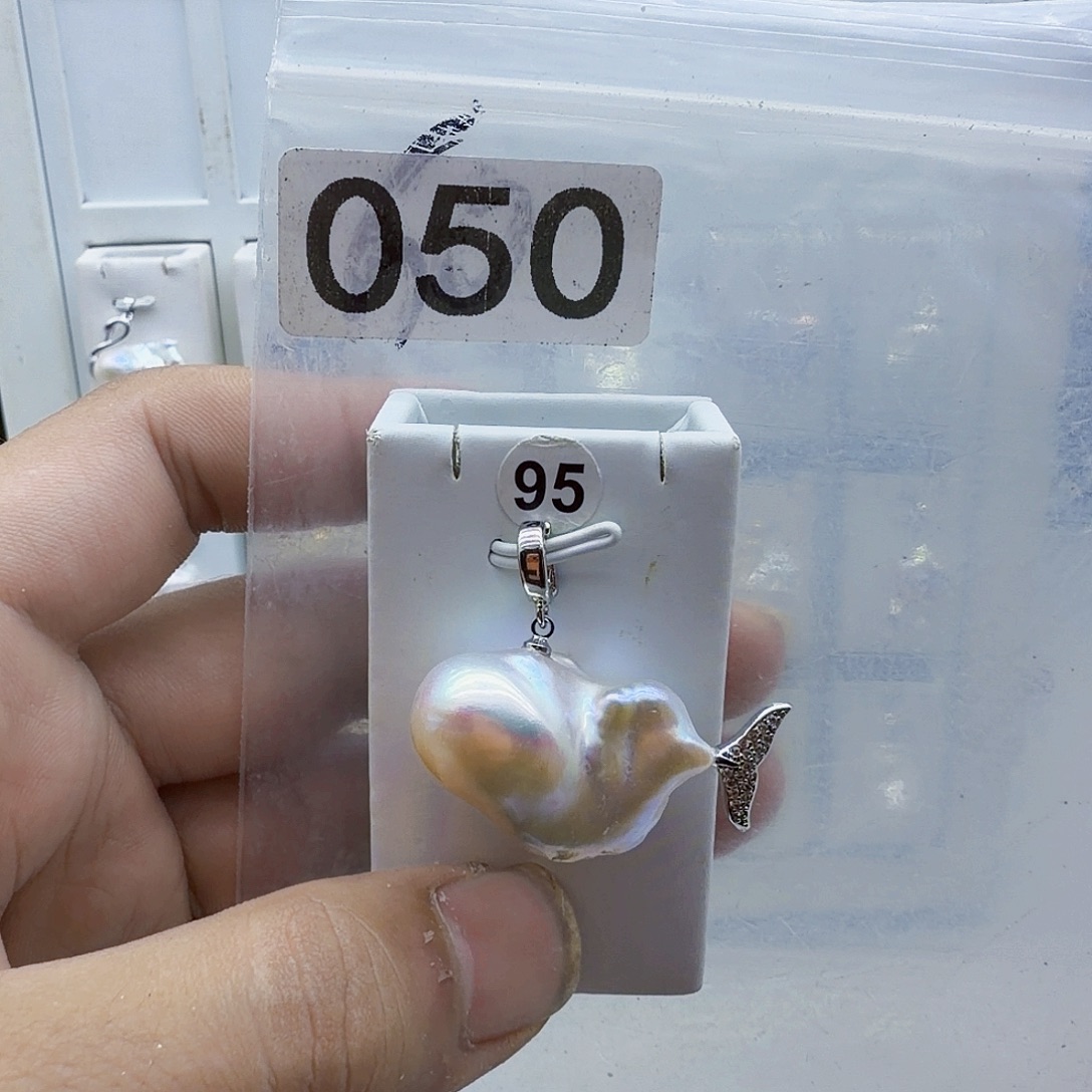 淡水珍珠合金颈饰