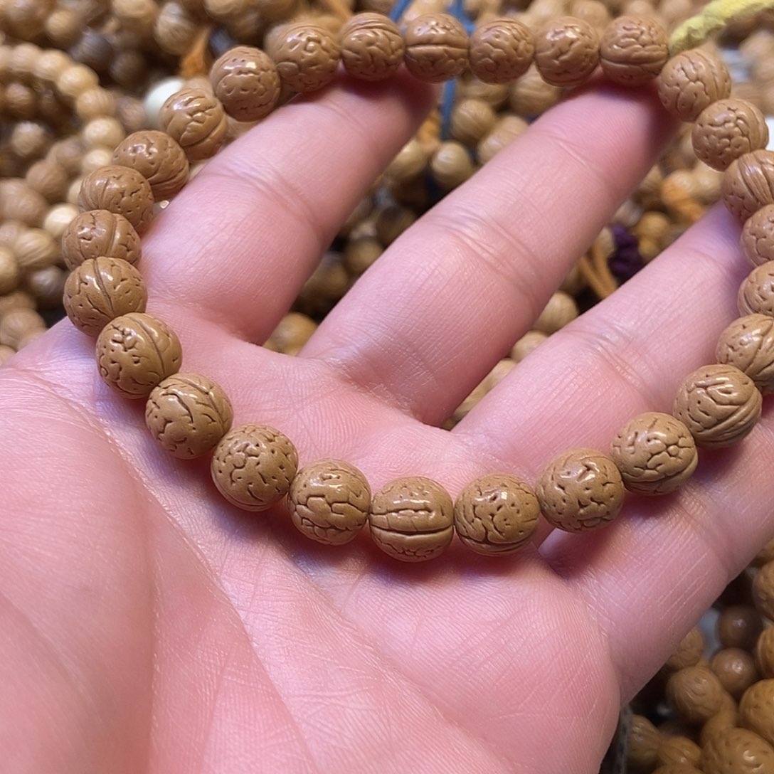 易***༽吊坠桃核555555555