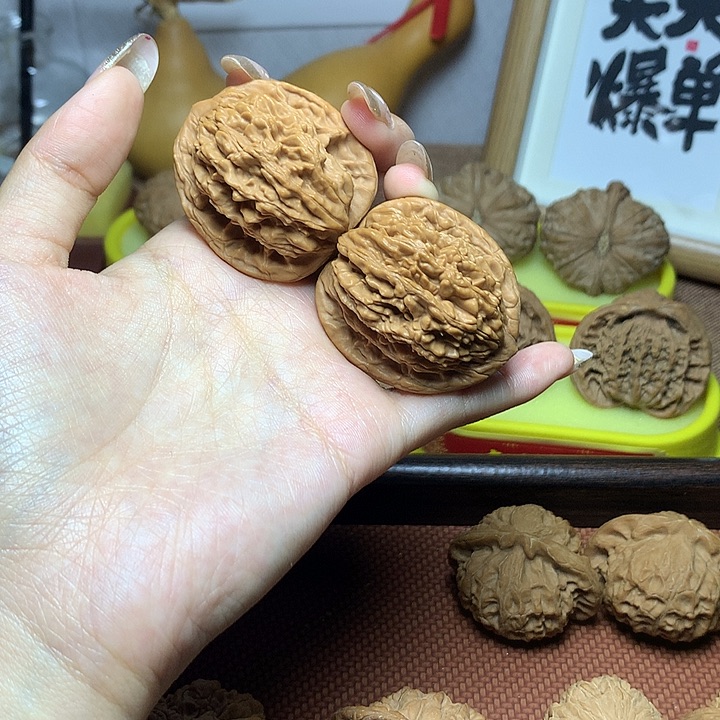 吊坠文玩核桃麦穗虎头