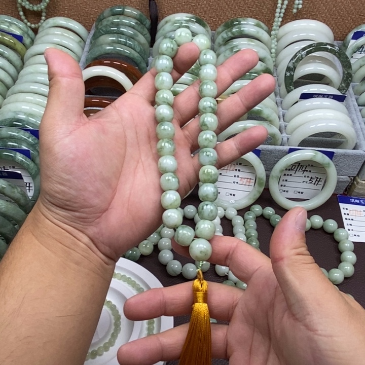 蛇纹石玉未镶嵌手链