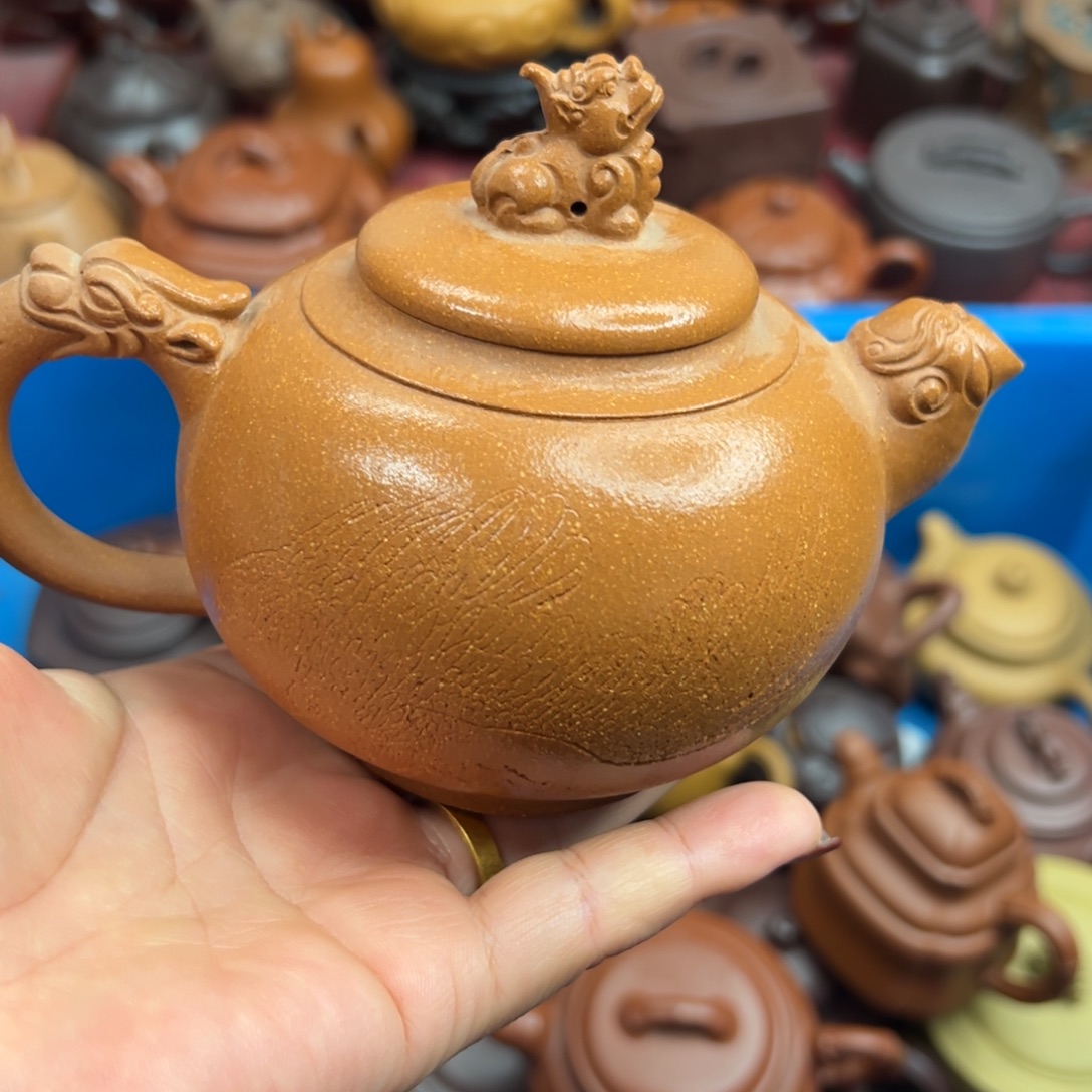 紫砂茶壶紫砂的……………………紫砂