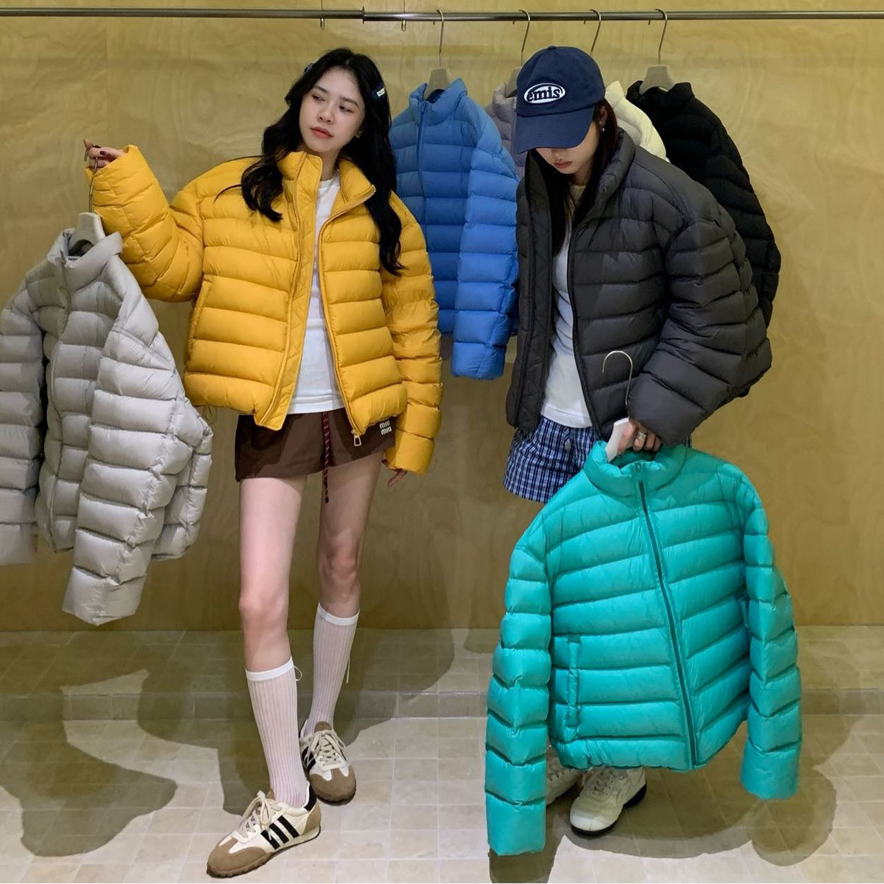 泡芙云感排骨羽绒服女2025新款宽松立领超好看短款小个子90绒外套