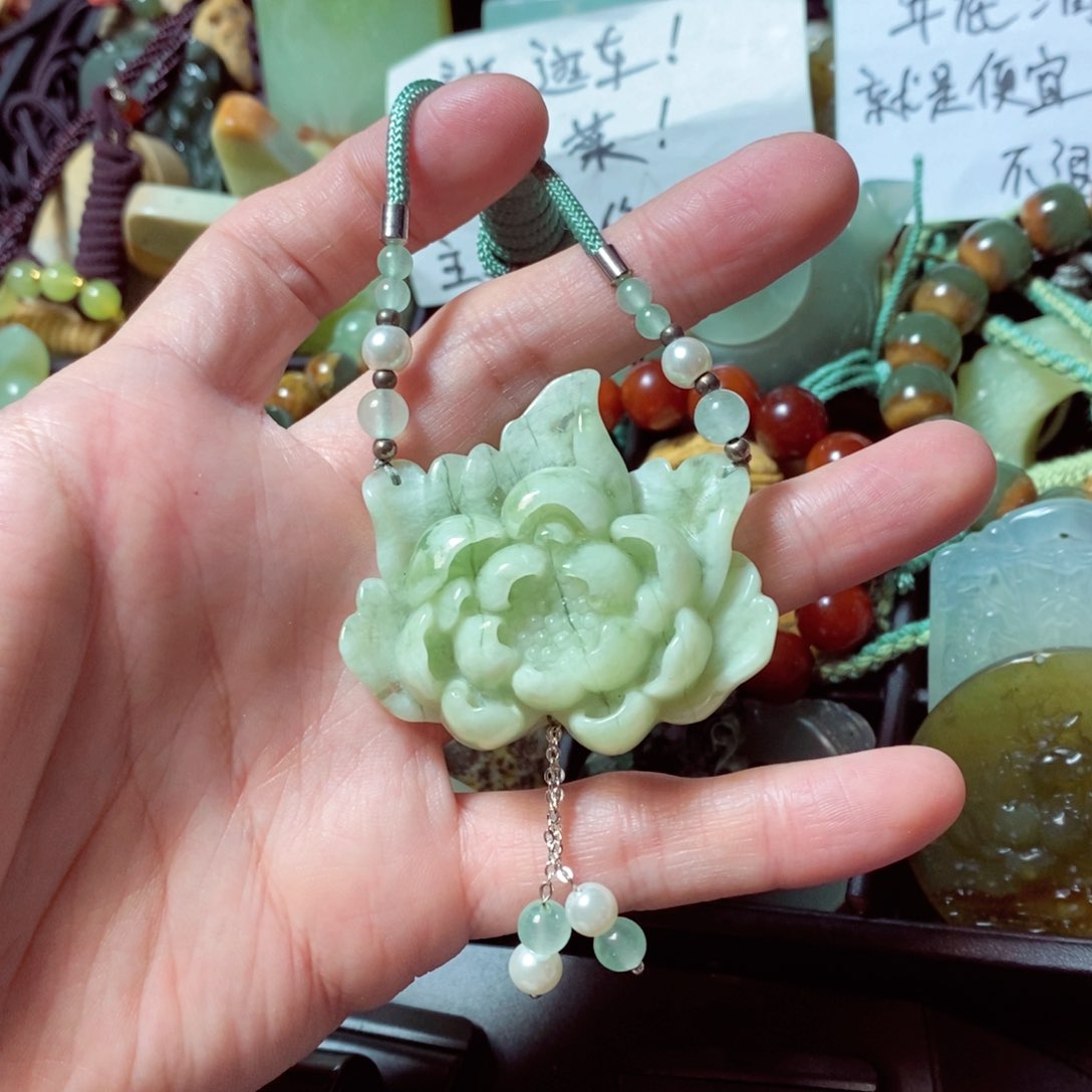 蛇纹石玉珠宝奇石未镶嵌