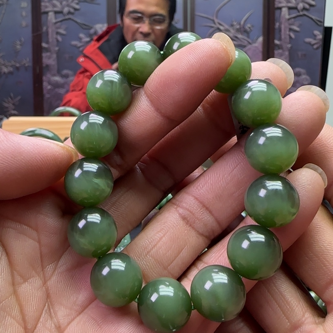 和田玉未镶嵌珠宝奇石