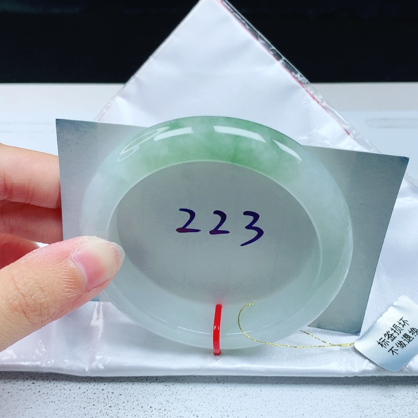 【闪购商品】翡翠手镯未镶嵌55.4圈