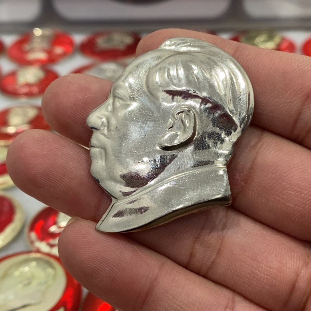 铝红色纪念章裁切单头