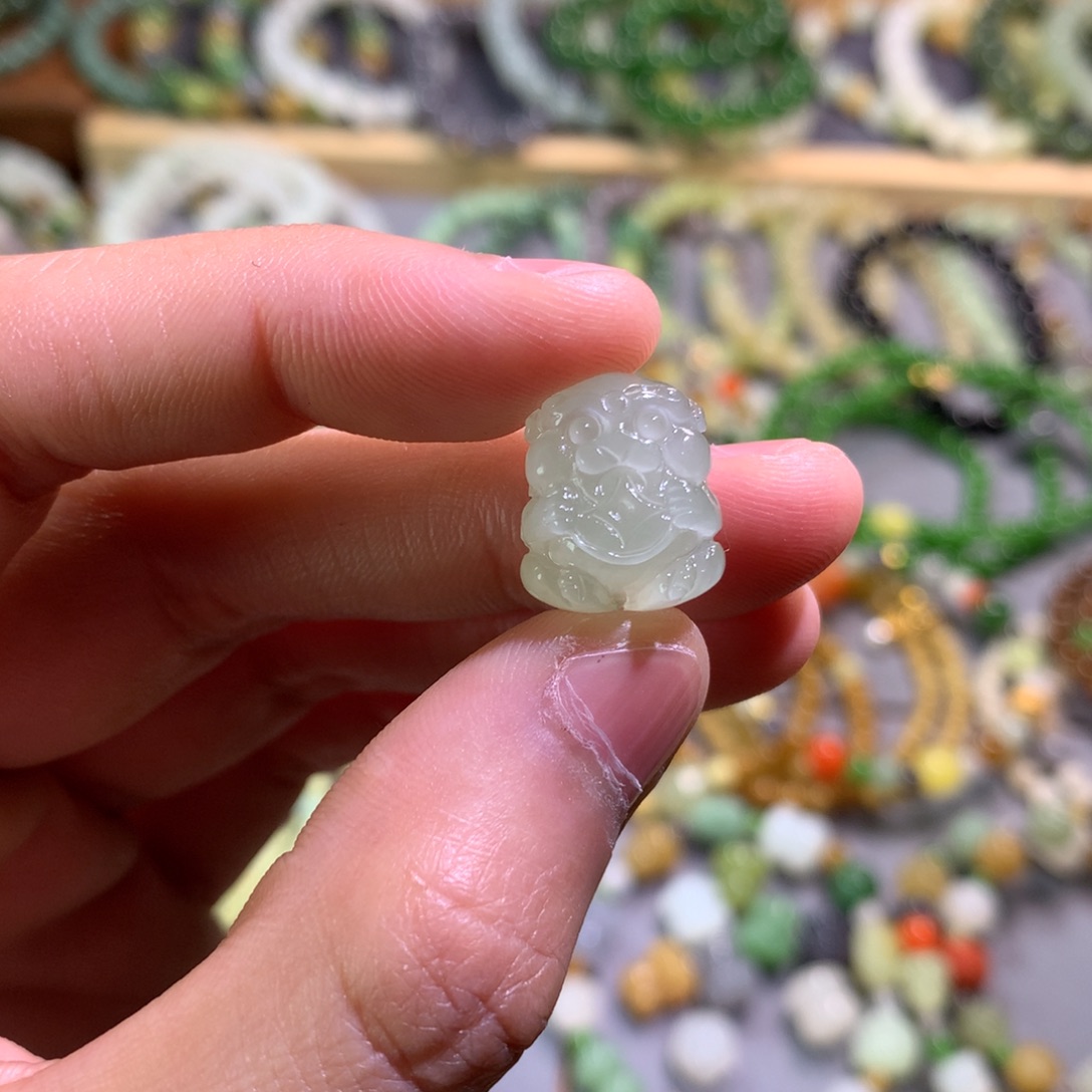 和田玉未镶嵌手链