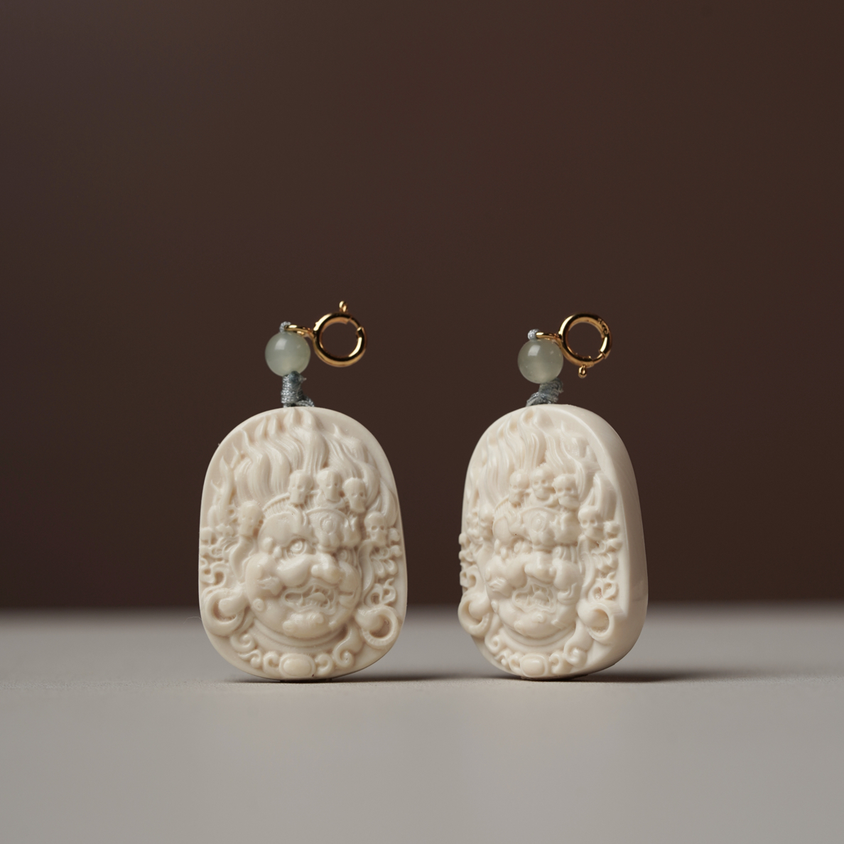 A195天然猛犸大黑天雕刻牌 约18.5*24.5*8.5mm随机一个支持鉴定