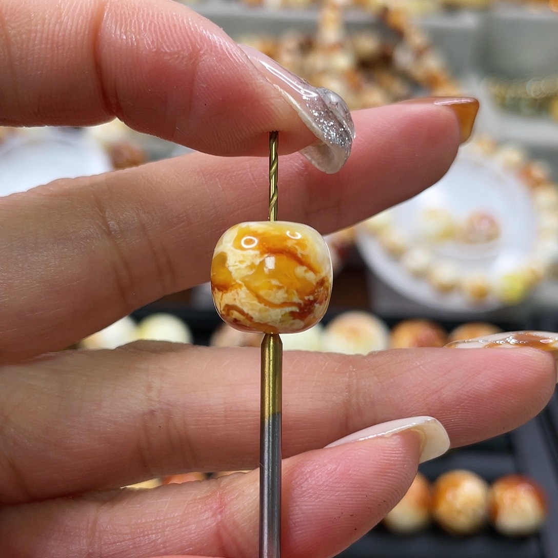 琥珀裸石未镶嵌蜜蜡老型尺寸13X11.8