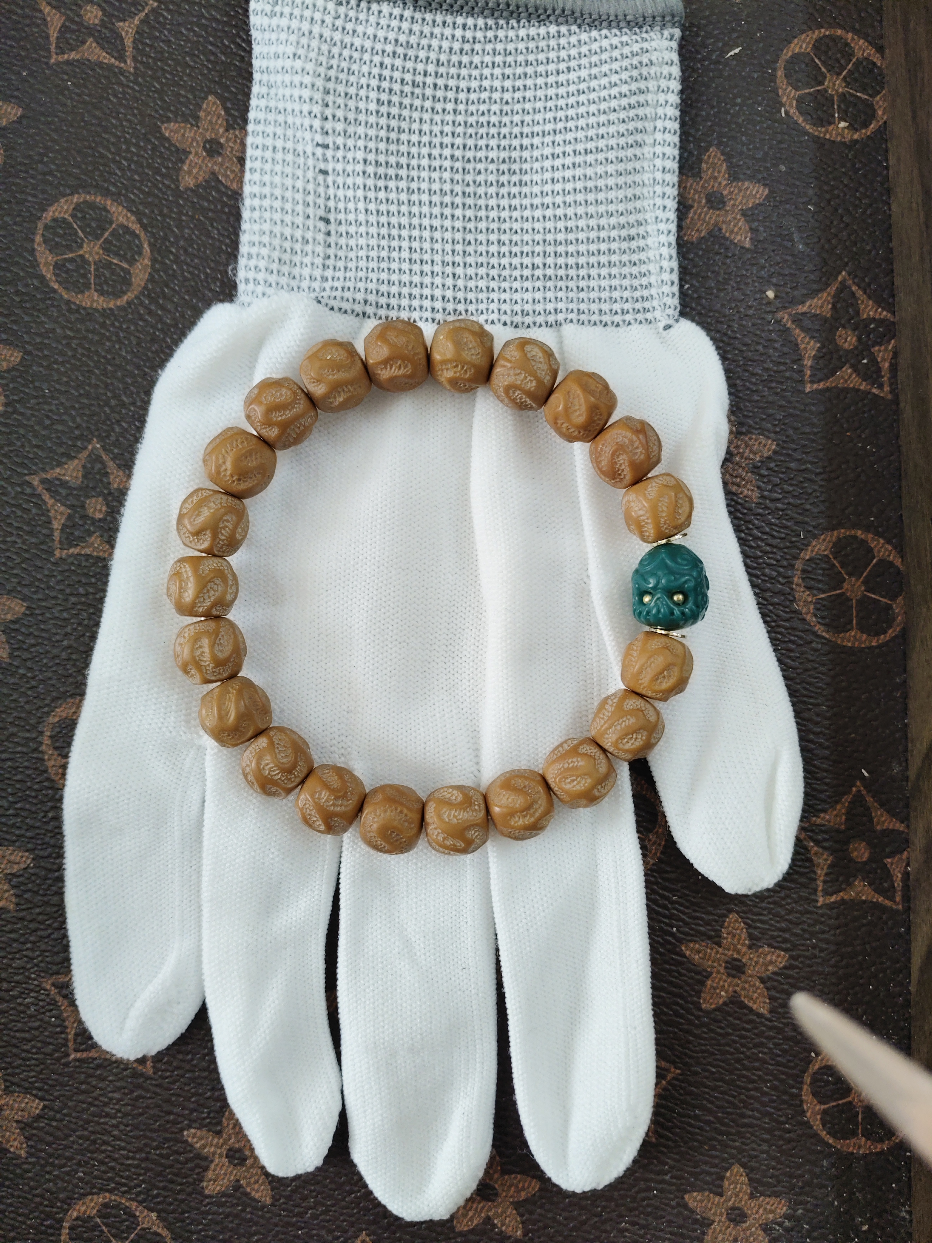 A29-猴头手串蚩龙雕刻尺寸1.0左右带配饰