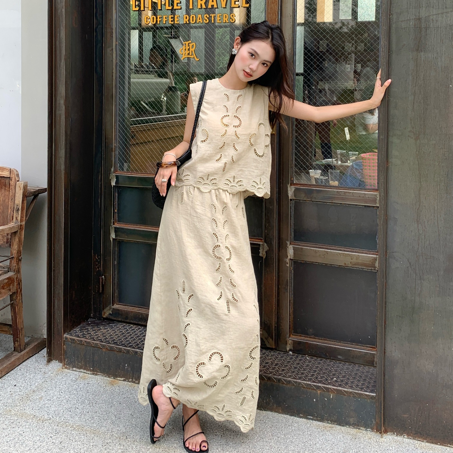 【塞纳河】RARE ZZ 夏天松弛感度假风刺绣镂空无袖半裙两件套