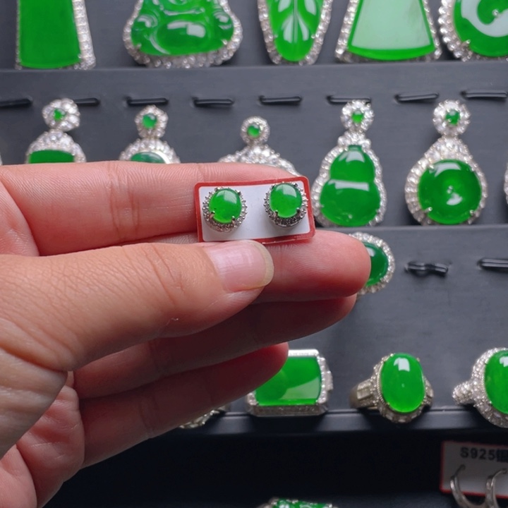 翡翠戒指未镶嵌翡翠耳饰