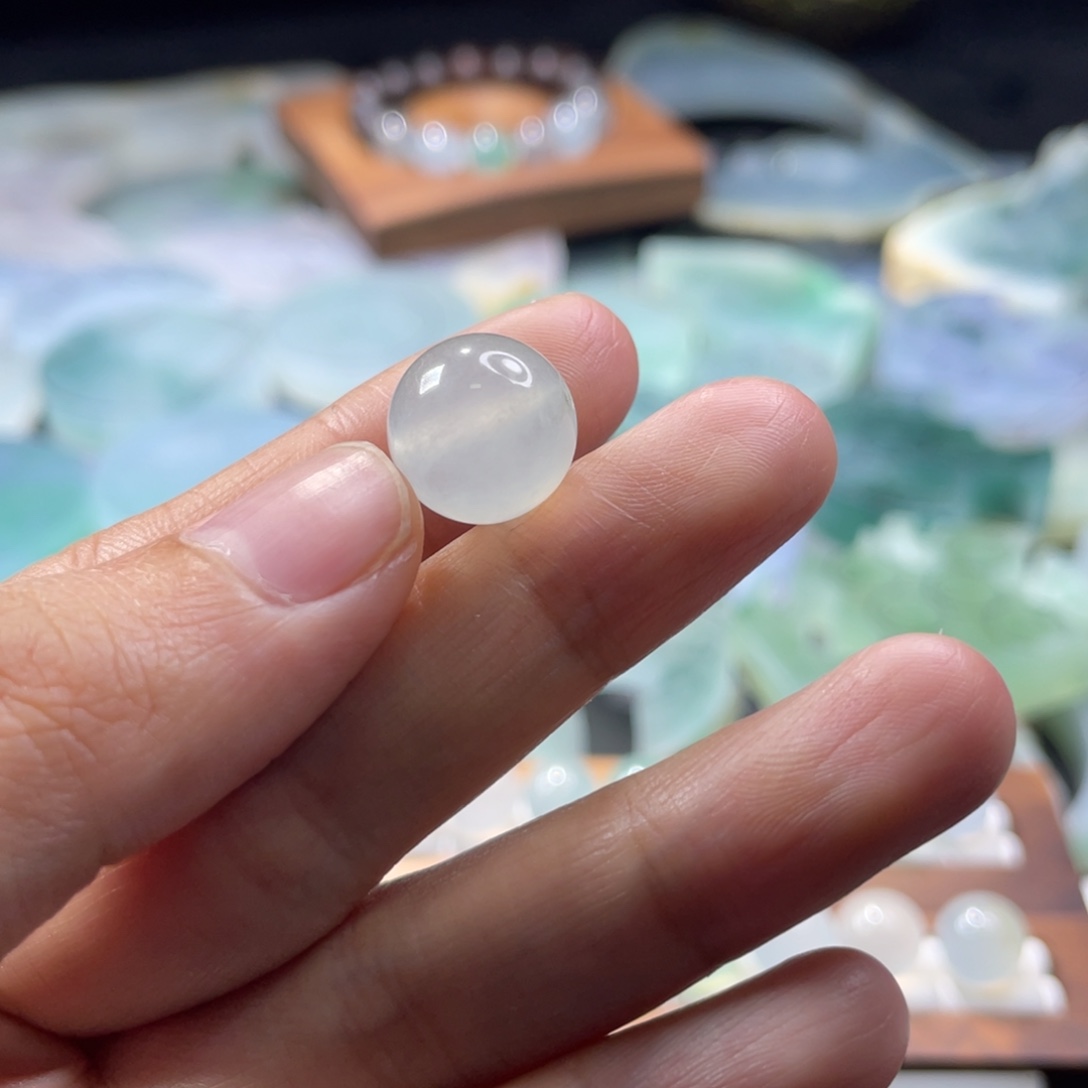 定制翡翠未镶嵌珠子