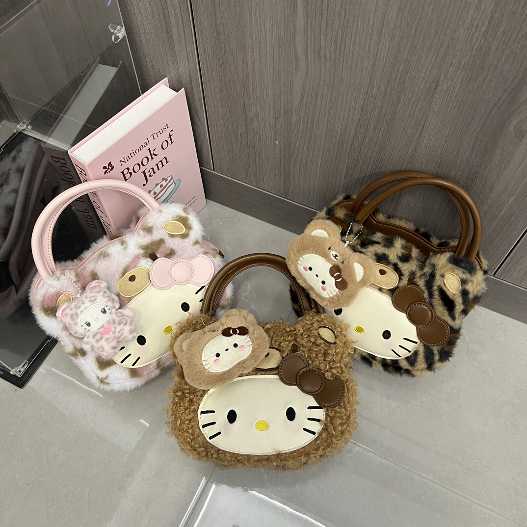 爆款可爱卡通毛绒小熊kt猫日常小众高颜值手提包可单肩斜挎