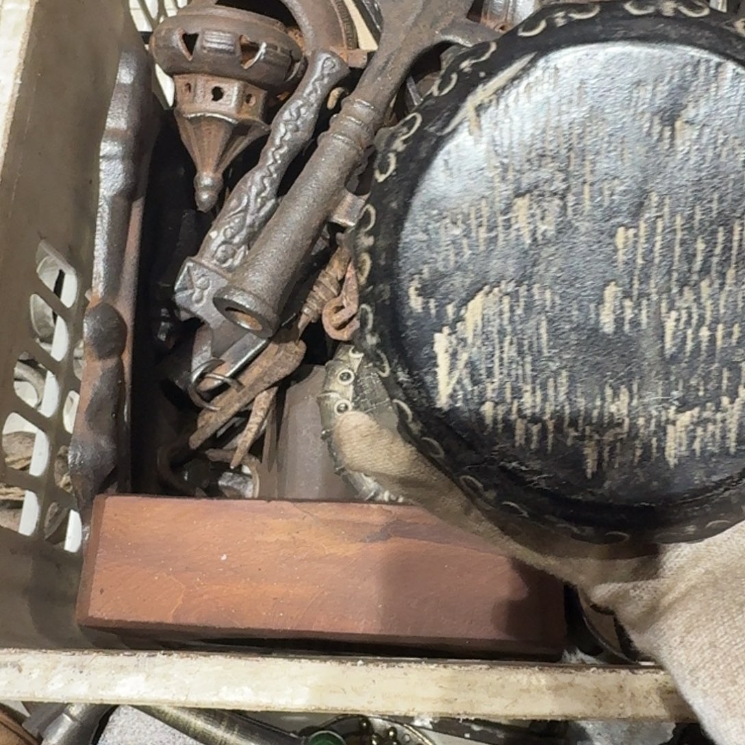 玲***器一物一图，工艺品。