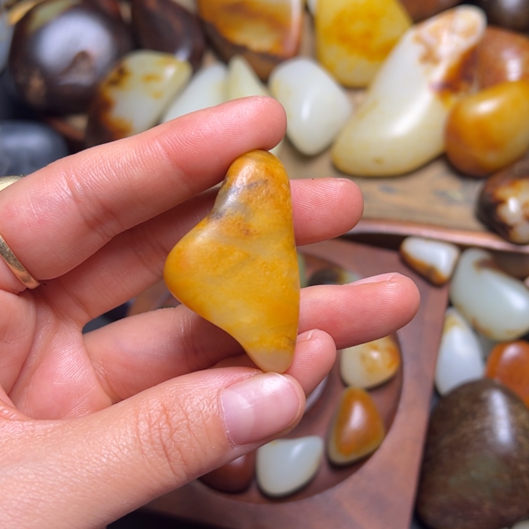 用***2和田玉（子料）未镶嵌珠宝奇石