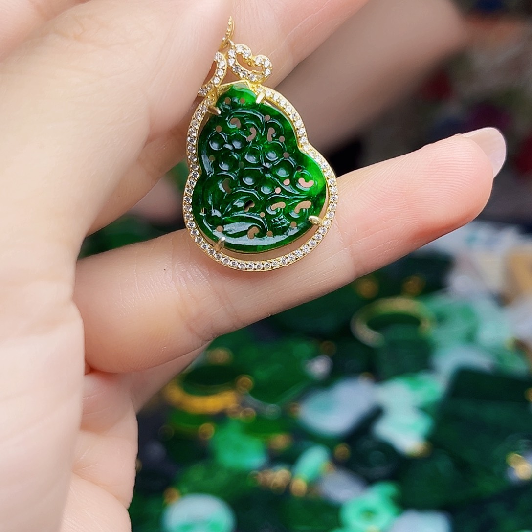 翡翠银S925镶嵌颈饰多样性