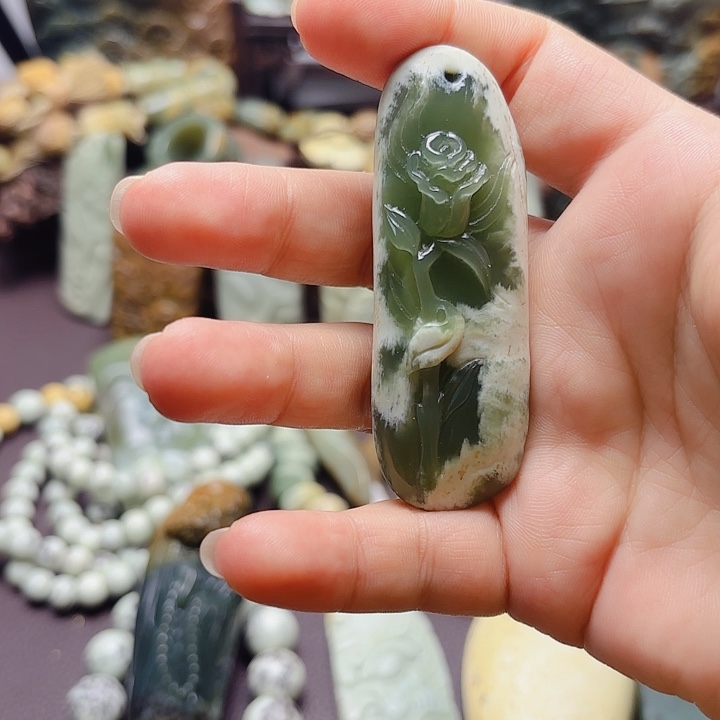 岫岩河磨玉（透闪石质玉）未镶嵌挂件