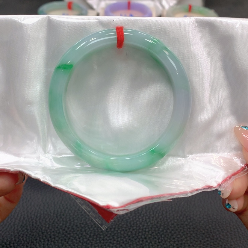 【闪购商品】翡翠手镯未镶嵌翡翠