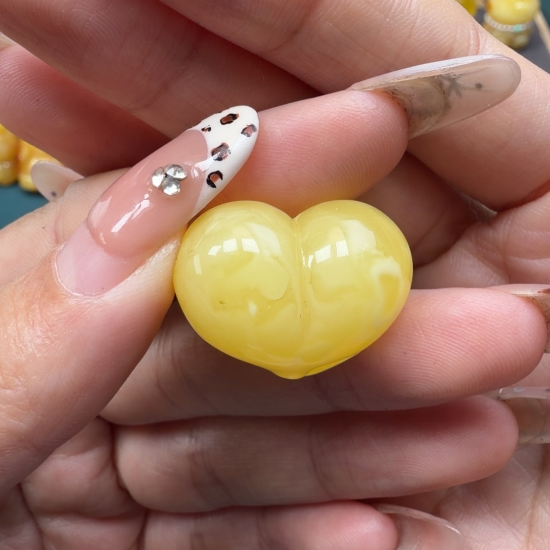 琥珀未镶嵌裸石蜜蜡