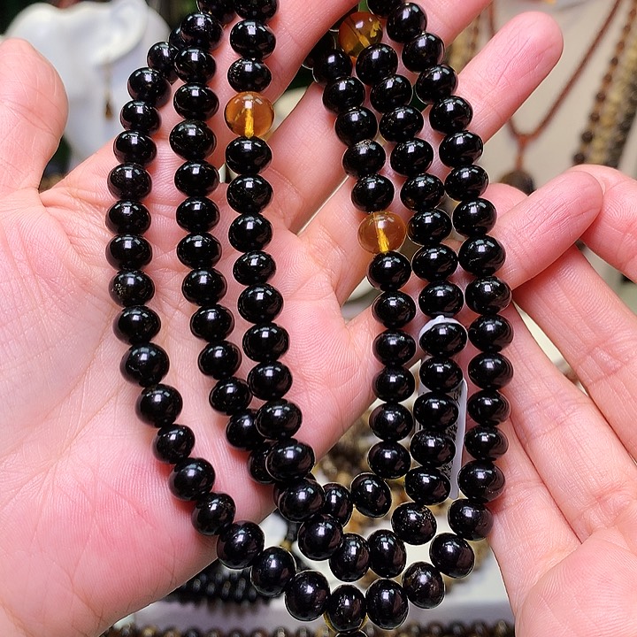 琥珀裸石未镶嵌方****.抚顺琥珀8