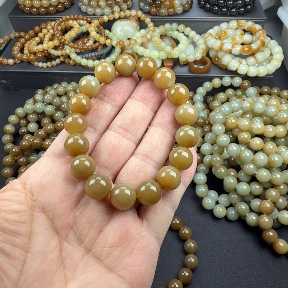 和田玉未镶嵌手链